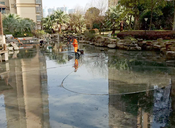 怀集景观池淤泥清理